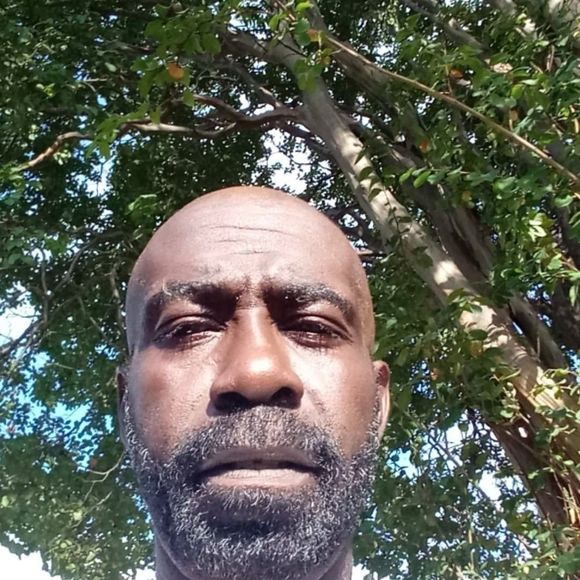 Meet your Posher, Derrick - Picture 1 of 1